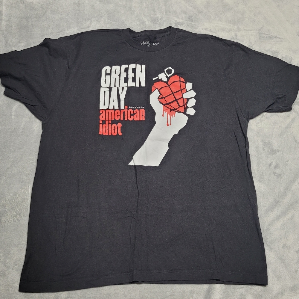 Green Day Presents American Idiot Punk Rock Band Tshirt Size 2XL 2017